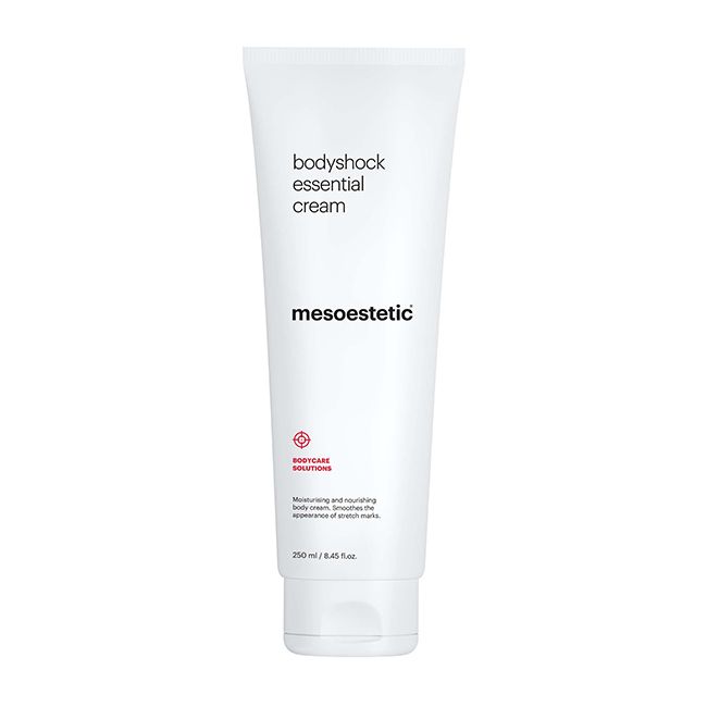 Hydrating body cream with Centella Asiatica and Shea Butter.