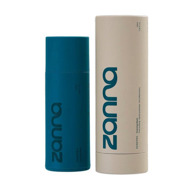 Foaming Wash for acne-prone skin – gently cleanses, soothes inflammation, and protects against environmental stressors.