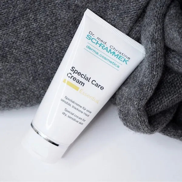 Lightweight, non-greasy cream being applied to irritated skin—relieves dryness, calms sensitivity, and protects against environmental damage.